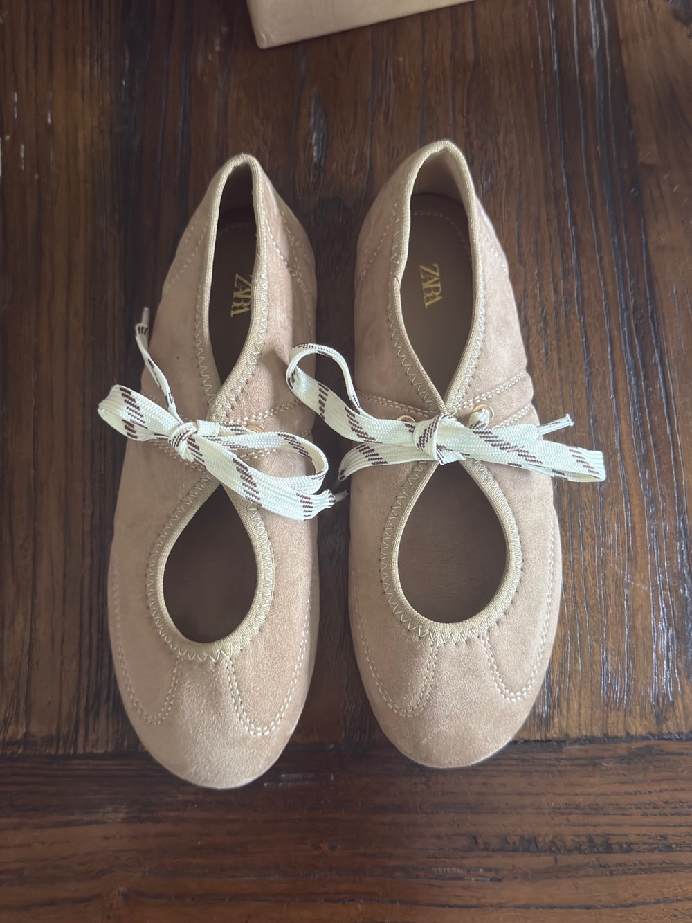 ZARA Light Brown Suede Ballet Flats with Patterned Ribbon - Picture 2 of 3